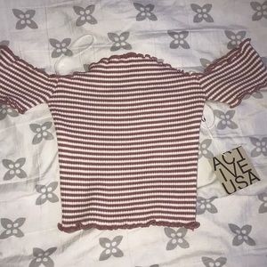 Off the shoulder Laura’s boutique top